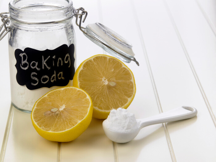 These 5 Smart Hacks for using Baking Soda for your Cat are simple and save you money!