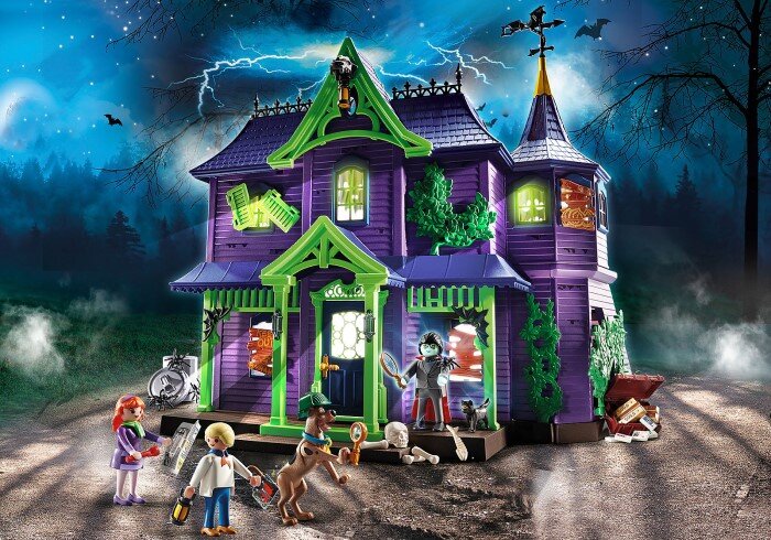 Spooktacular Christmas Gifts for Kids This Holiday Season! Scooby-Doo and the Gang are on the Halloween Hunt for Dracula!
